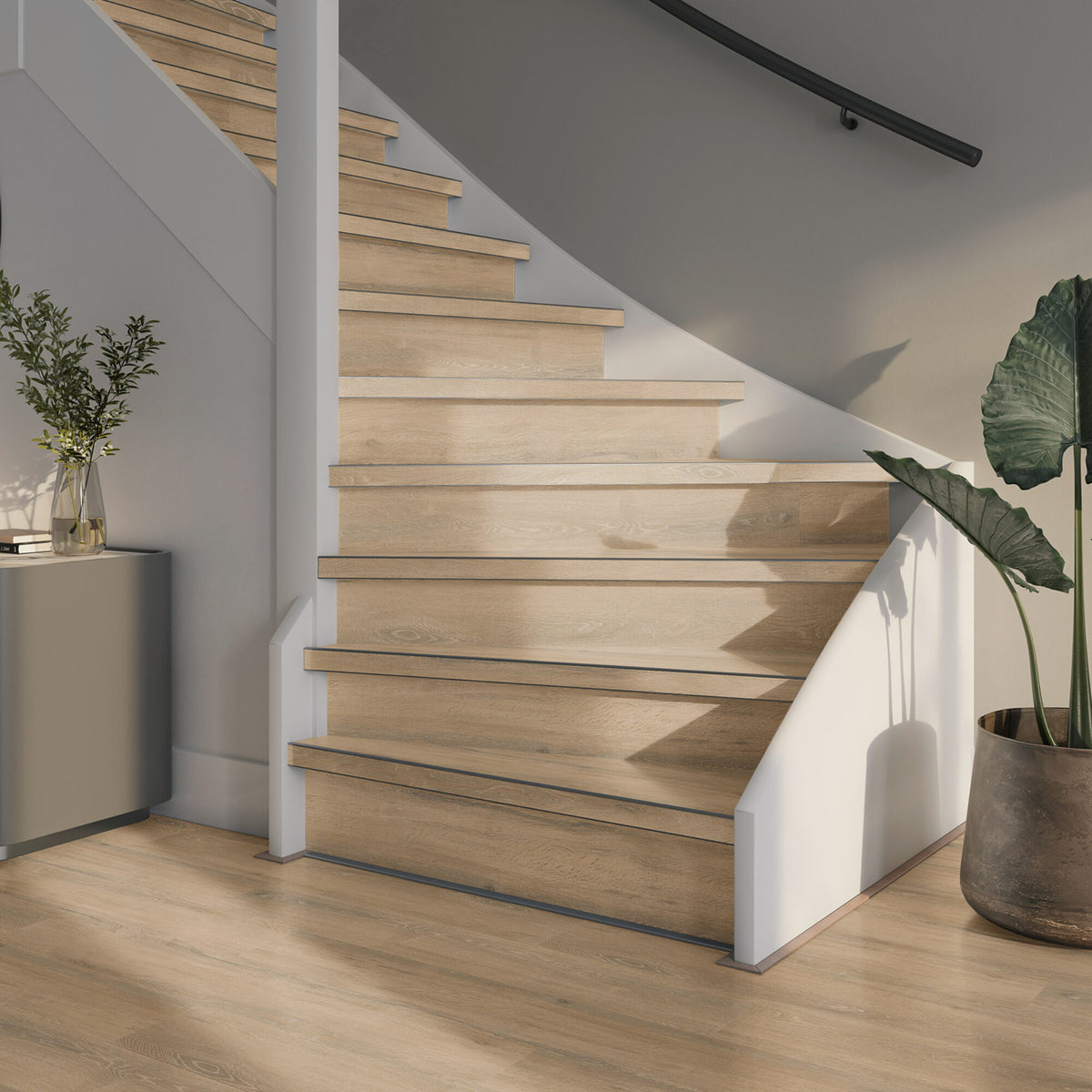 Vivafloors Traprenovatie 8360 – EcoVloeren – sfeerbeeld trap