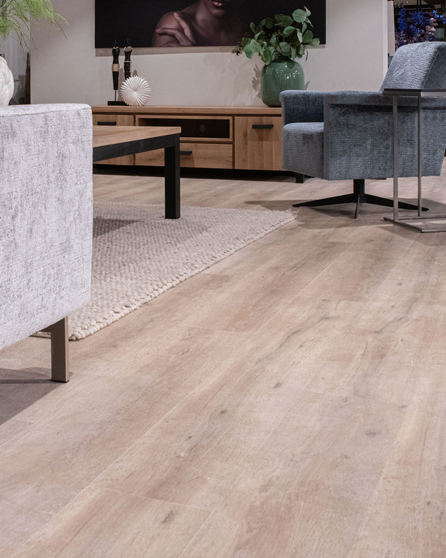 Vivafloors Eiken 6810 PVC-vloer – EcoVloeren – moderne woonkamer