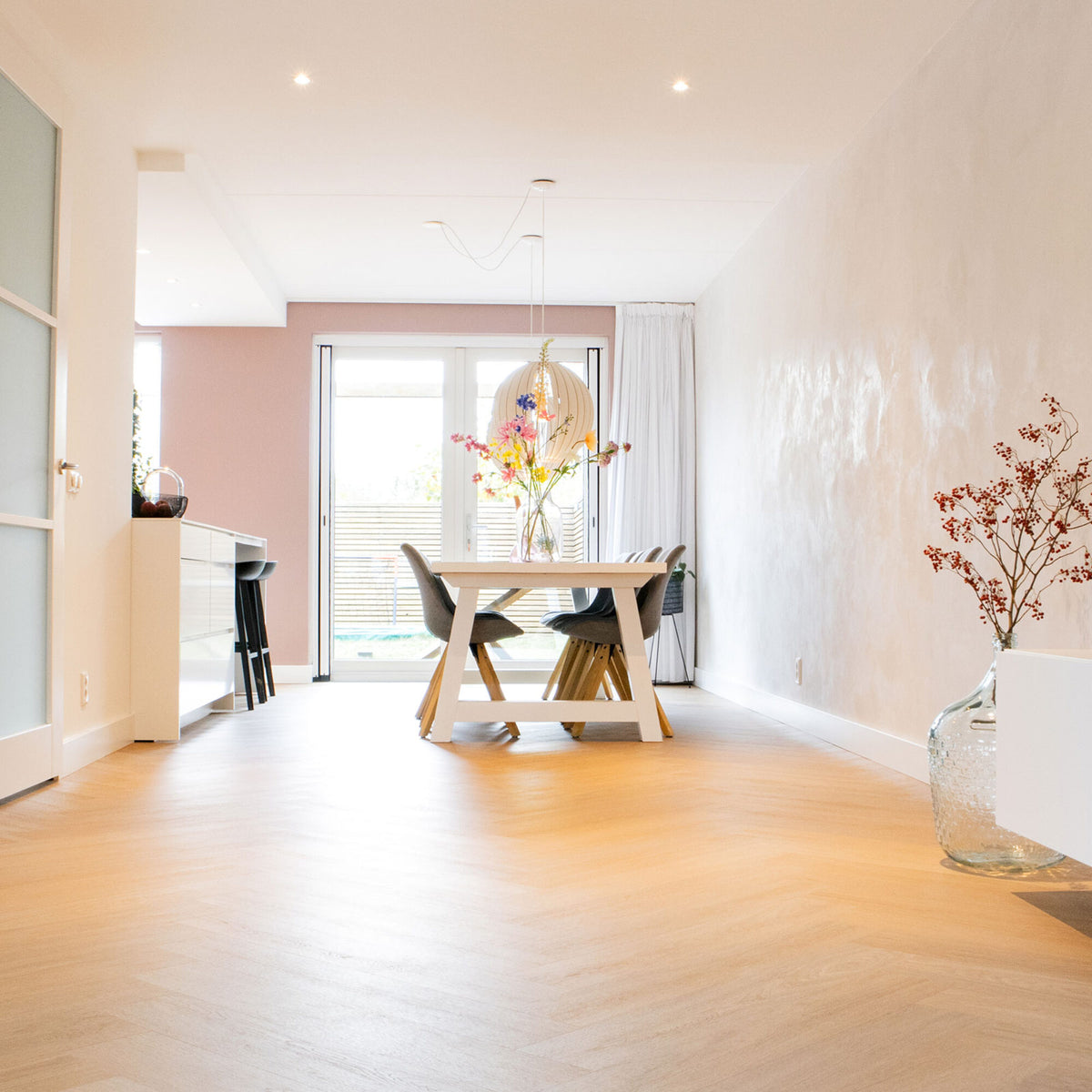 Vivafloors Walvisgraat 7870 PVC-vloer – EcoVloeren – sfeerbeeld interieur